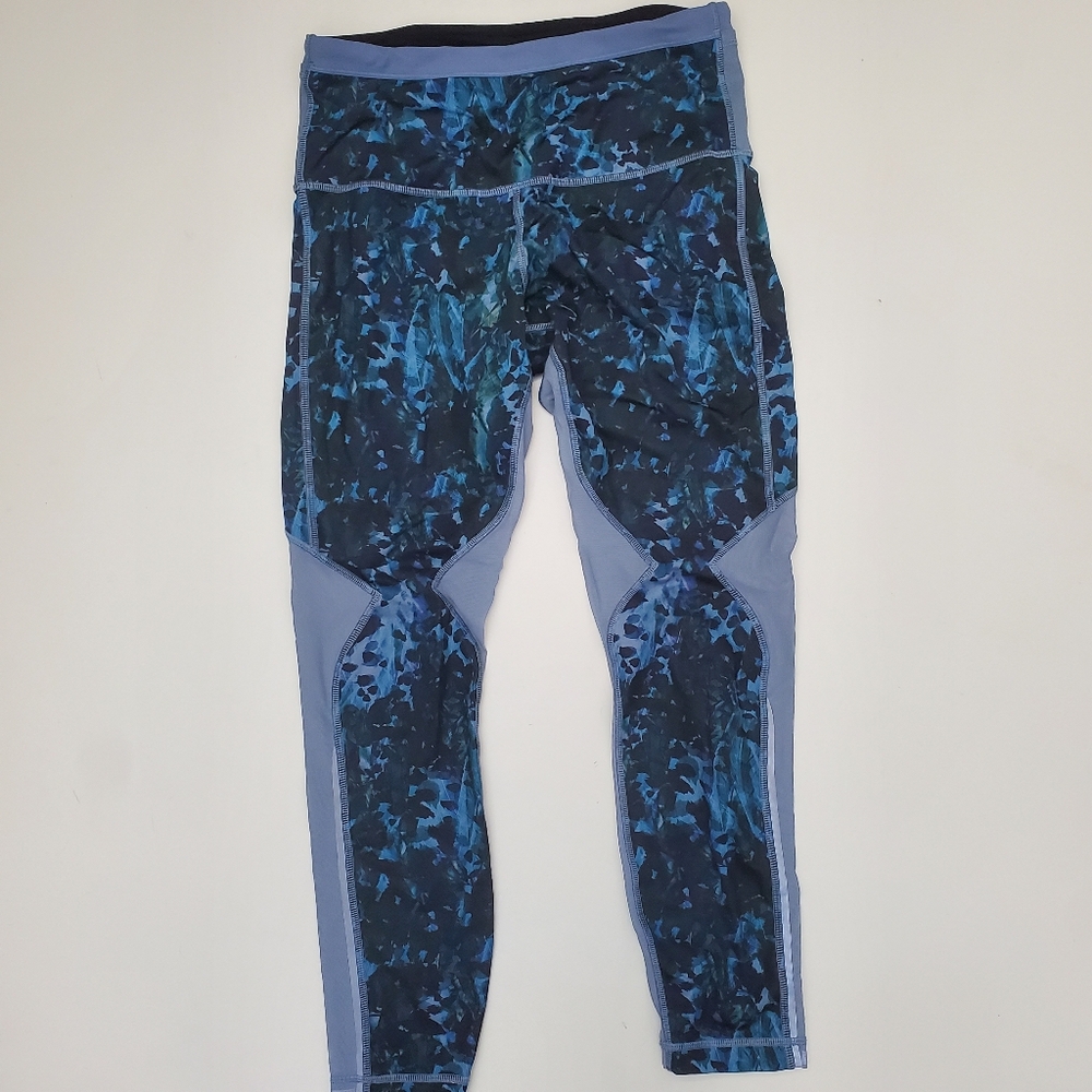 Running In The City Mesh Insert Leggings